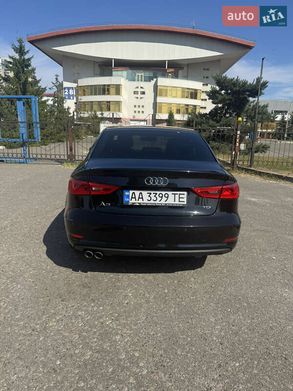 Седан Audi A3 2016 в Киеве