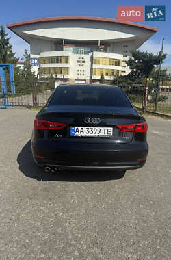 Седан Audi A3 2016 в 