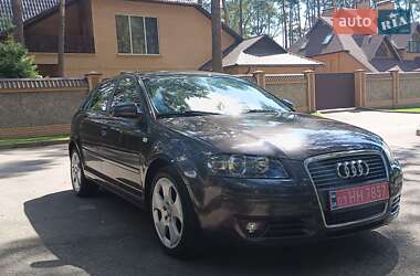 Хэтчбек Audi A3 2005 в 