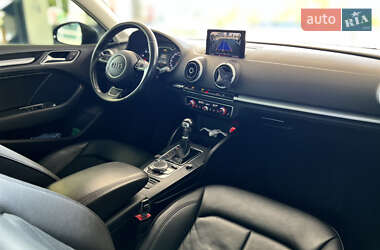 Седан Audi A3 2016 в 