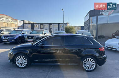 Хэтчбек Audi A3 2017 в 