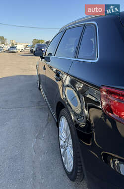 Хэтчбек Audi A3 2017 в 