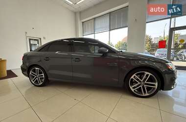 Седан Audi A3 2019 в 