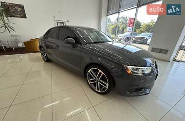 Седан Audi A3 2019 в 
