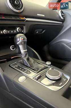 Седан Audi A3 2019 в 