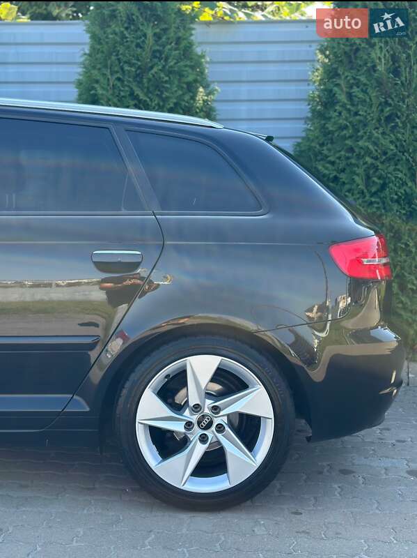Хетчбек Audi A3 2010 в Львові фото 12 Хетчбек Audi A3 2010 в Львові
