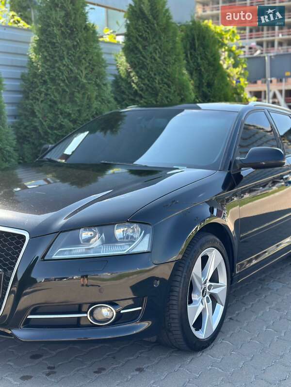 Хетчбек Audi A3 2010 в Львові фото 10 Хетчбек Audi A3 2010 в Львові