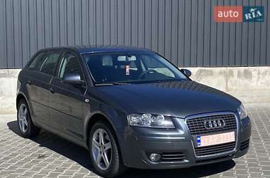 Хэтчбек Audi A3 2007 в 