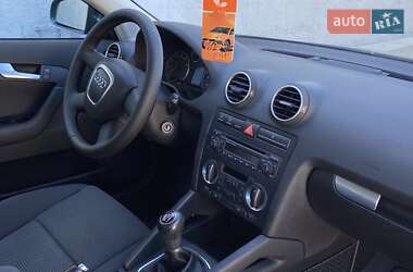 Хэтчбек Audi A3 2007 в 