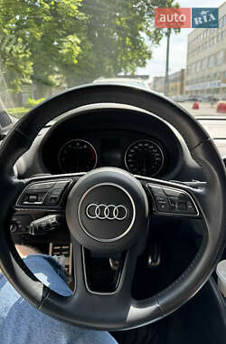 Седан Audi A3 2015 в 