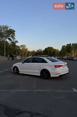 Седан Audi A3 2015 в 