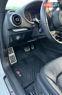 Седан Audi A3 2015 в 