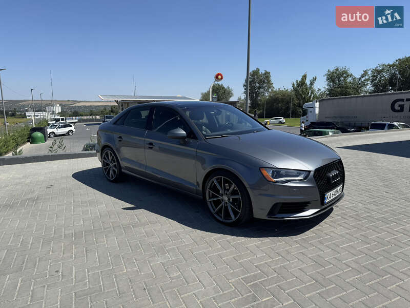 Седан Audi A3 2015 в 