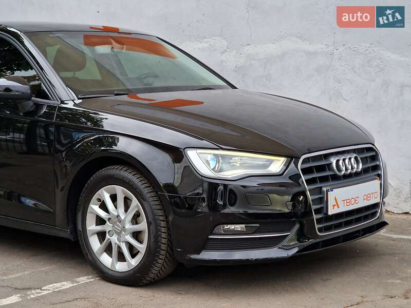 Хэтчбек Audi A3 2015 в Одессе