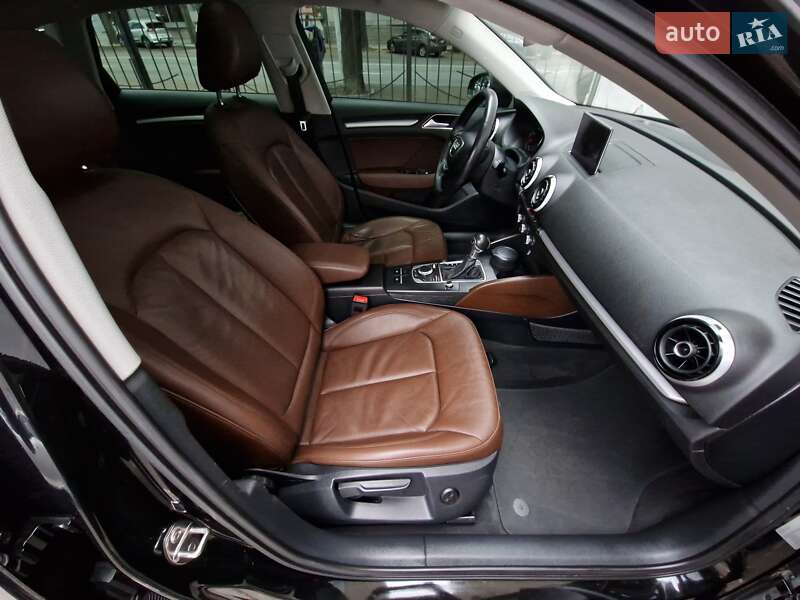 Хэтчбек Audi A3 2015 в Одессе