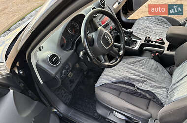 Хэтчбек Audi A3 2007 в 