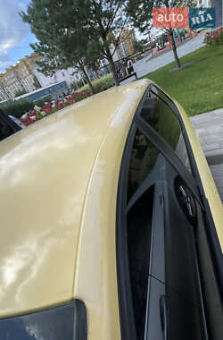 Хэтчбек Audi A3 2005 в 