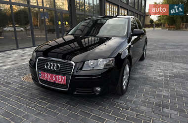 Хетчбек Audi A3 2006 в 
