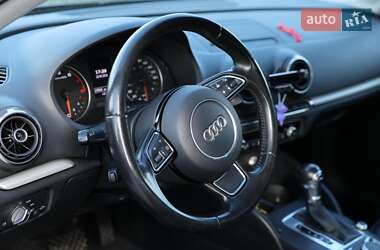Седан Audi A3 2015 в Новояворовске