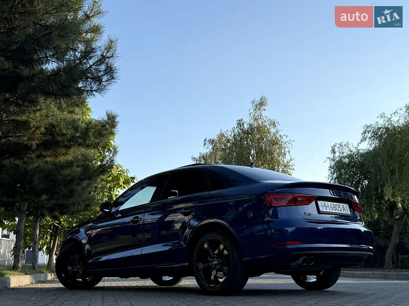 Седан Audi A3 2015 в Одессе