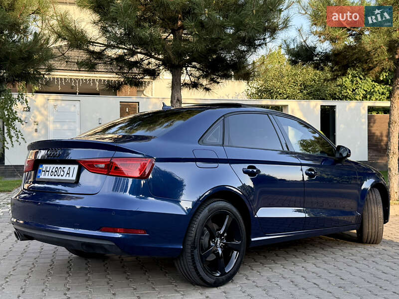 Седан Audi A3 2015 в Одессе