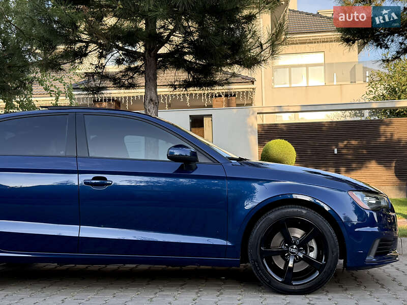Седан Audi A3 2015 в Одессе