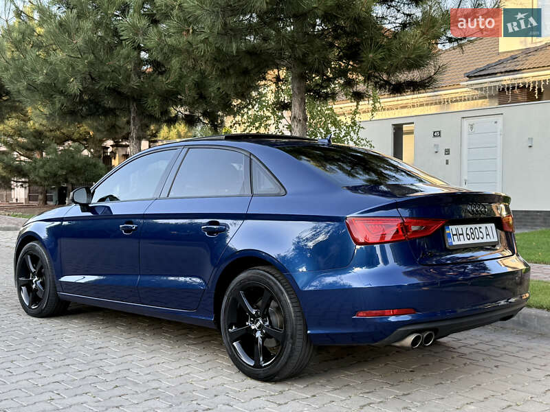 Седан Audi A3 2015 в Одессе