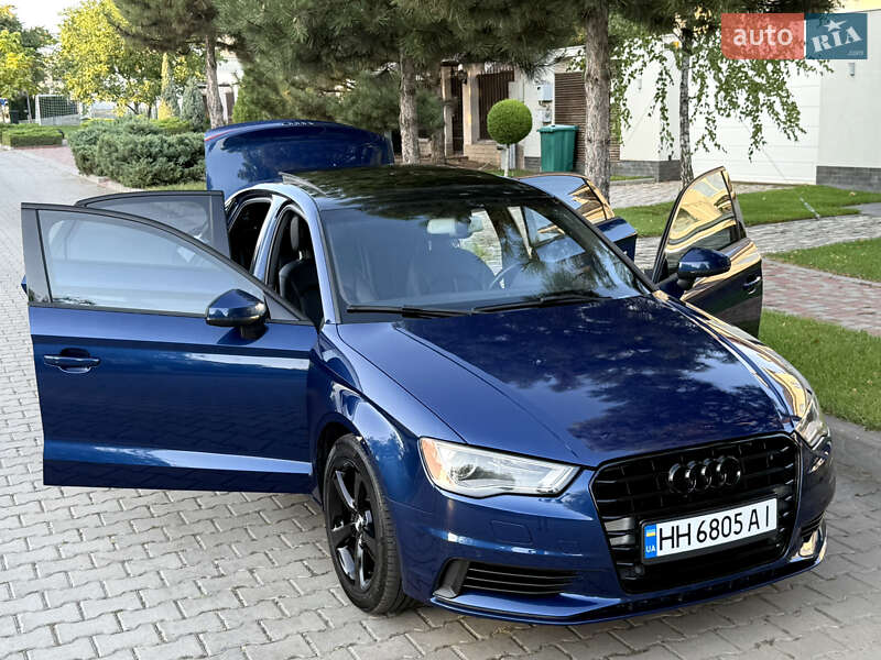 Седан Audi A3 2015 в Одессе