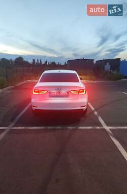 Седан Audi A3 2016 в 