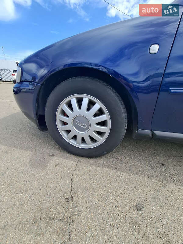 Хэтчбек Audi A3 1999 в Киеве