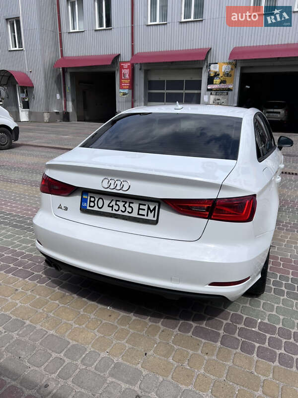 Седан Audi A3 2015 в Тернополе
