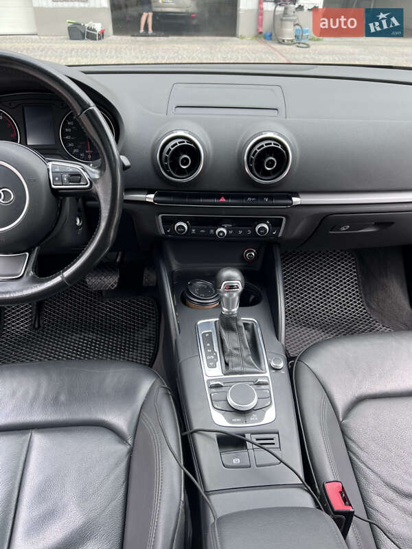 Седан Audi A3 2015 в Тернополе