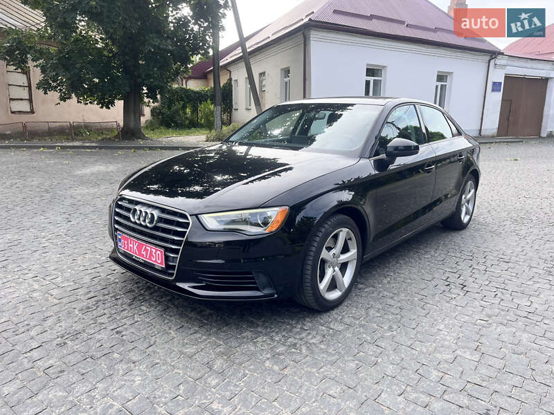 Седан Audi A3 2016 в 