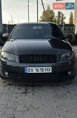 Хэтчбек Audi A3 2004 в 