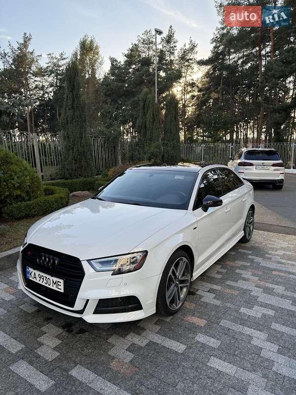 Седан Audi A3 2018 в 