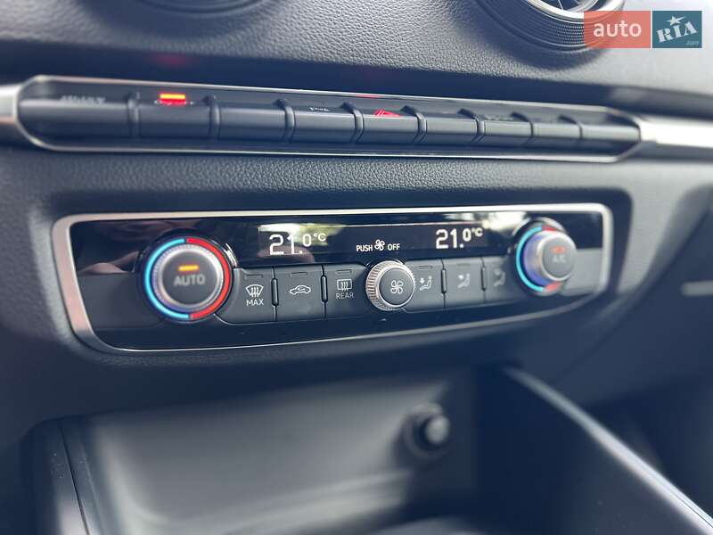 Хэтчбек Audi A3 2019 в Львове