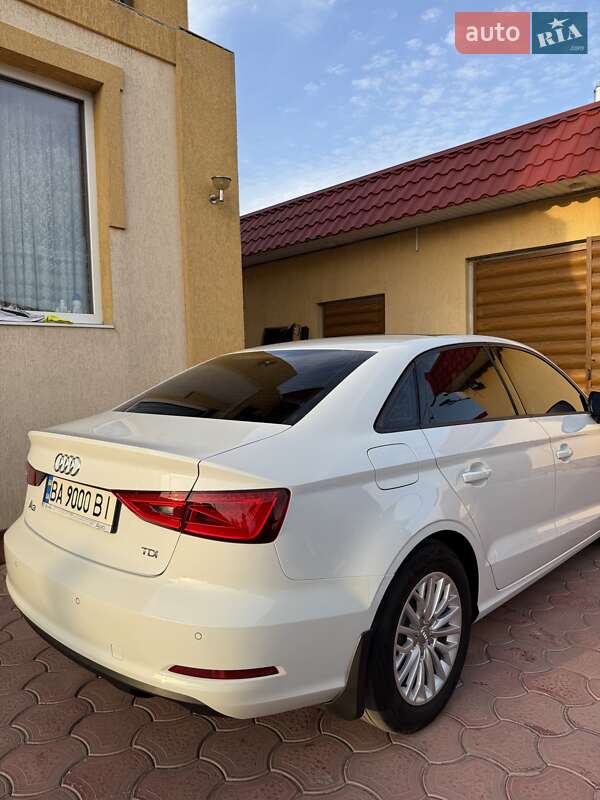 Седан Audi A3 2016 в Долинской