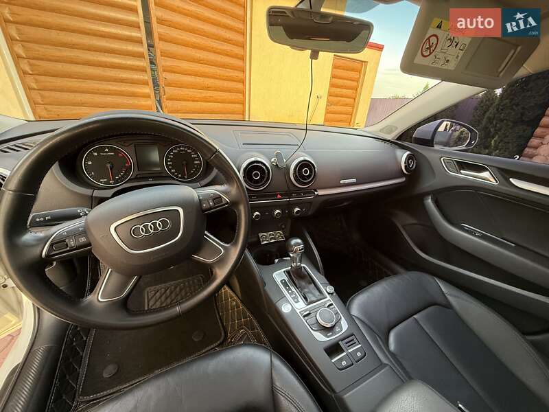 Седан Audi A3 2016 в Долинской