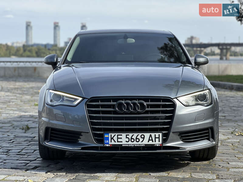 Седан Audi A3 2014 в Киеве фото 5 Седан Audi A3 2014 в Киеве
