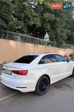 Седан Audi A3 2016 в 