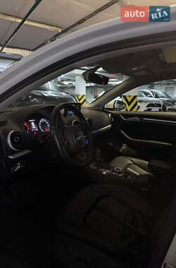 Седан Audi A3 2016 в 