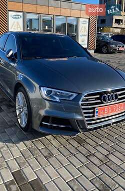 Седан Audi A3 2018 в Львове