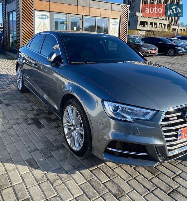 Седан Audi A3 2018 в Львове
