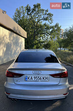 Седан Audi A3 2017 в 