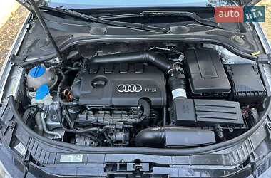 Хетчбек Audi A3 2011 в 