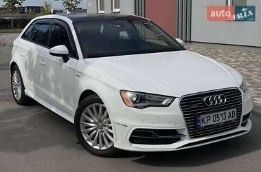 Хетчбек Audi A3 2016 в Дніпрі