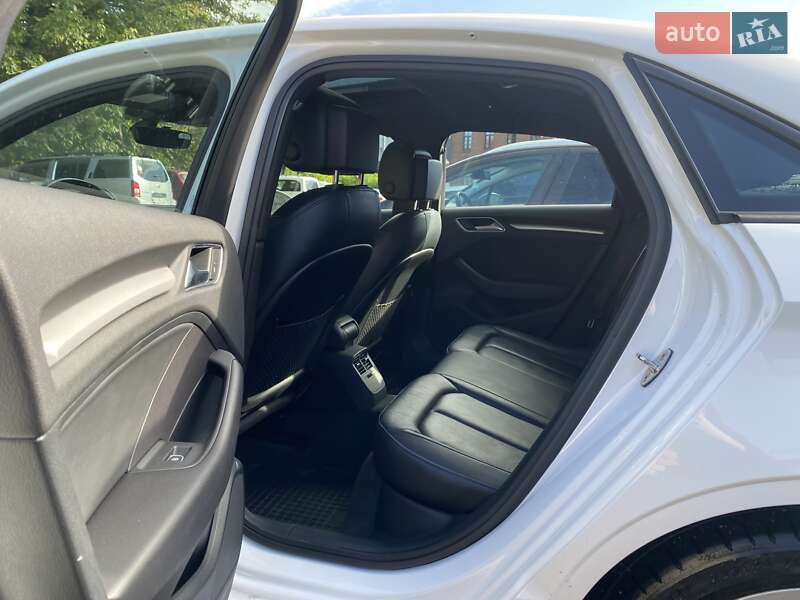 Седан Audi A3 2018 в Львове
