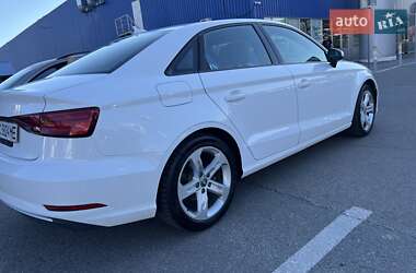 Седан Audi A3 2018 в 