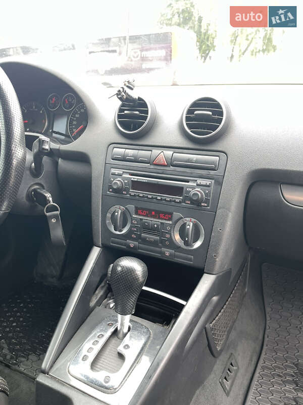 Хэтчбек Audi A3 2004 в Киеве