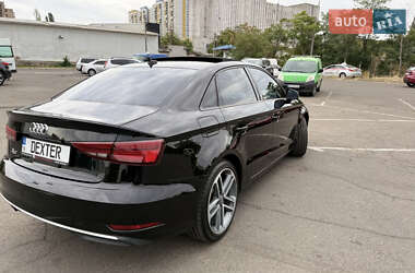 Седан Audi A3 2018 в Одессе